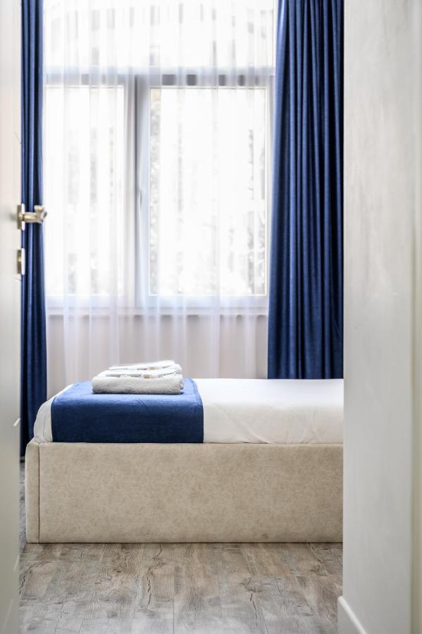 Miku Apartment-Modernly Designed Downtown Tirana Zewnętrze zdjęcie