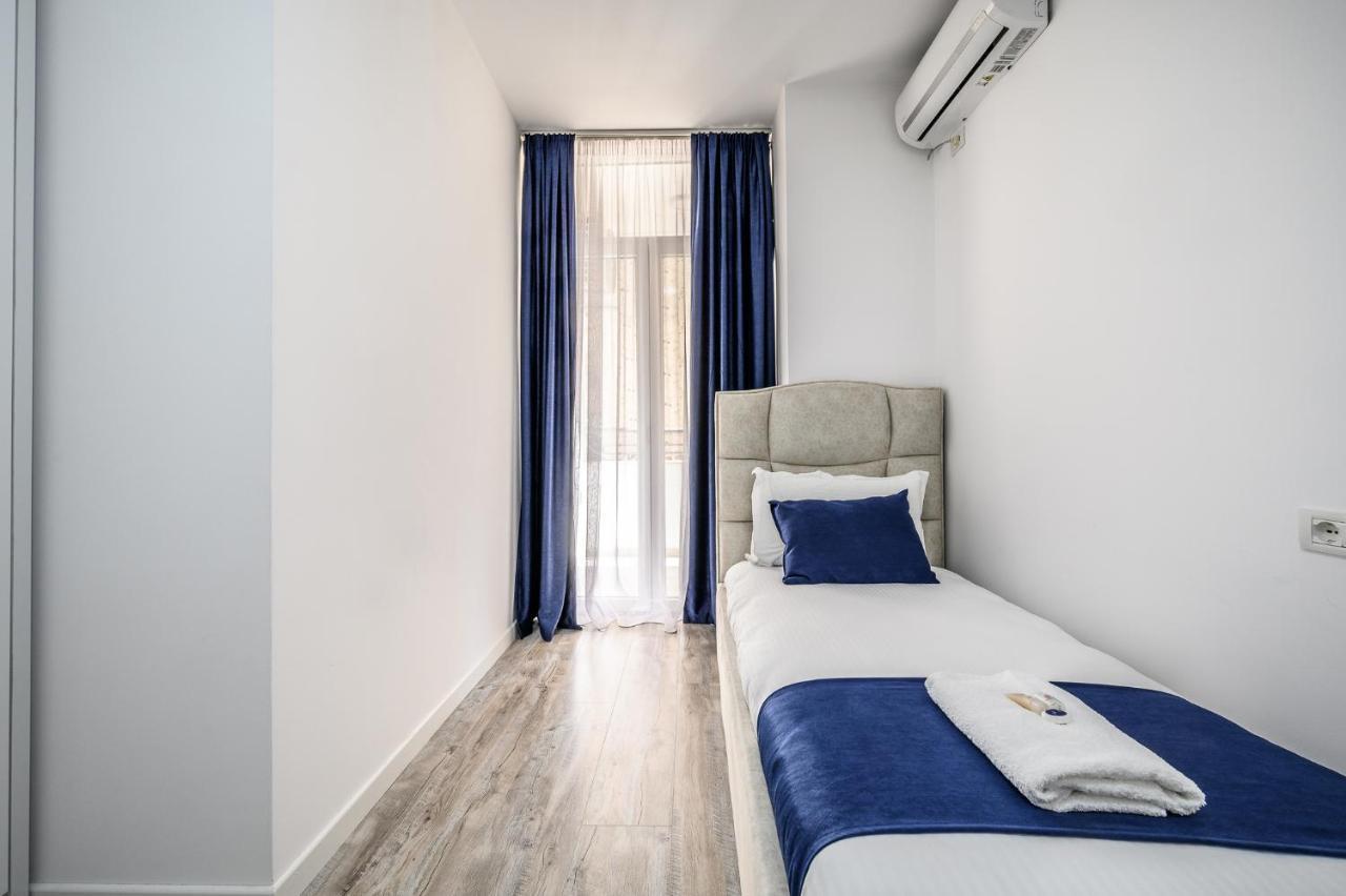 Miku Apartment-Modernly Designed Downtown Tirana Zewnętrze zdjęcie