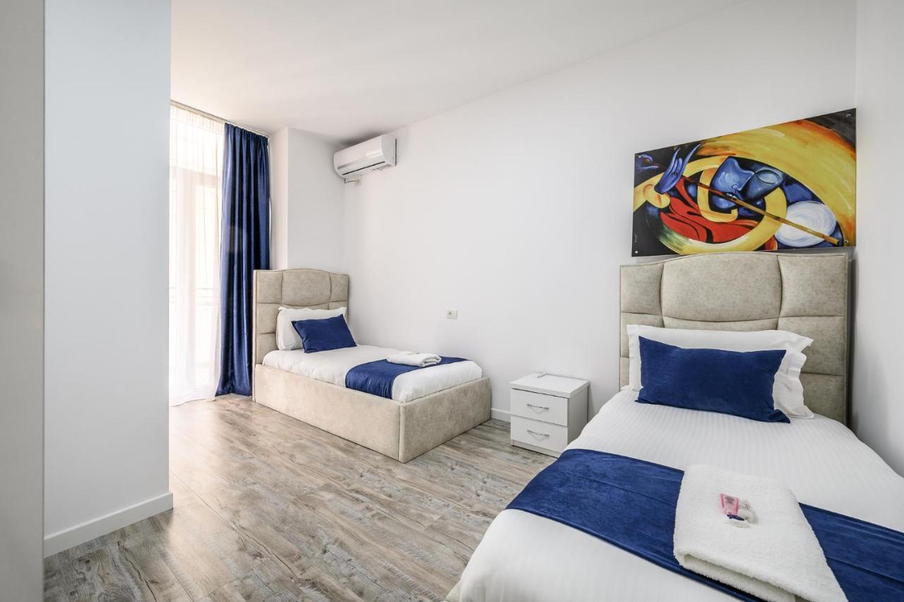 Miku Apartment-Modernly Designed Downtown Tirana Zewnętrze zdjęcie